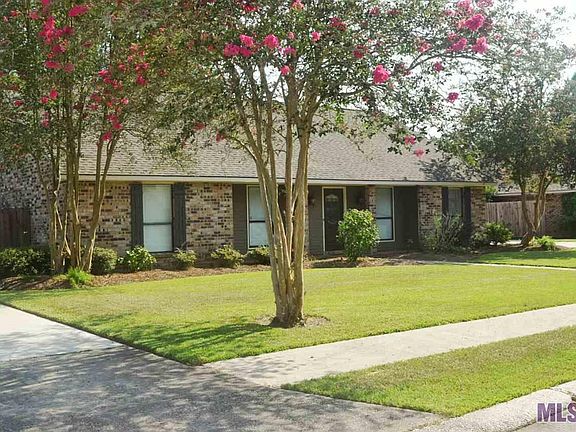 2nd image of 410 Brenda Dr