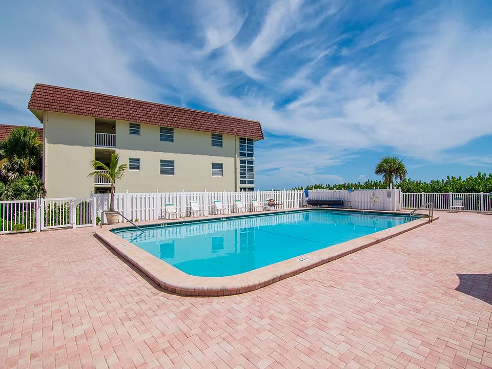 5400 Highway A1A #D4
