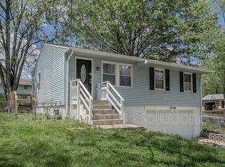 1718 N Cherokee St, Independence, MO 64058