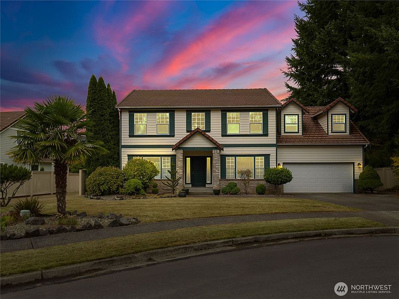 2nd image of 9408 Budd Court NE
