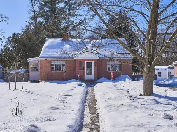 528 Merriam Ave, Leominster, MA 01453