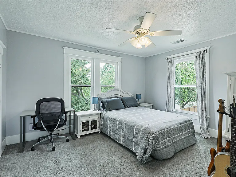 1200 W Walker St — Photo 11