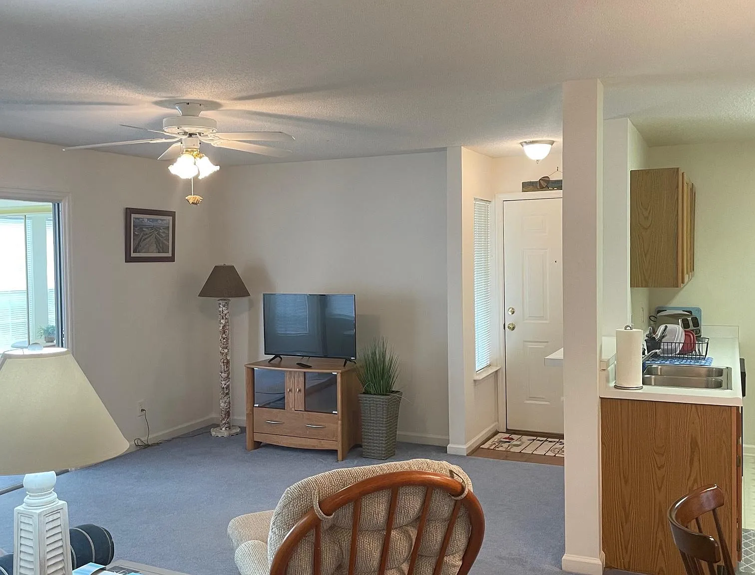 2 bed, 1050 sqft, $1,550 — Photo 3