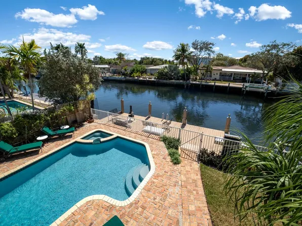 2046 NE 15th St, Fort Lauderdale, FL 33304
