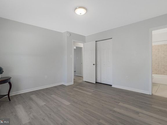 5th image of 5004 Roanoke Pl