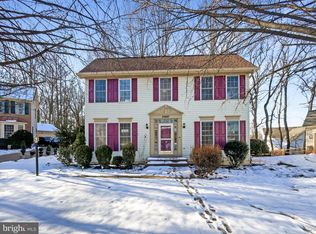 20687 Smithfield Ct, Sterling, VA 20165