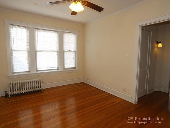 3rd image of 1603 W Berteau Ave #2A