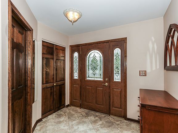 5th image of 1903 Gibson Dr