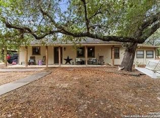 117 Big Oak Ln, La Vernia, TX 78121