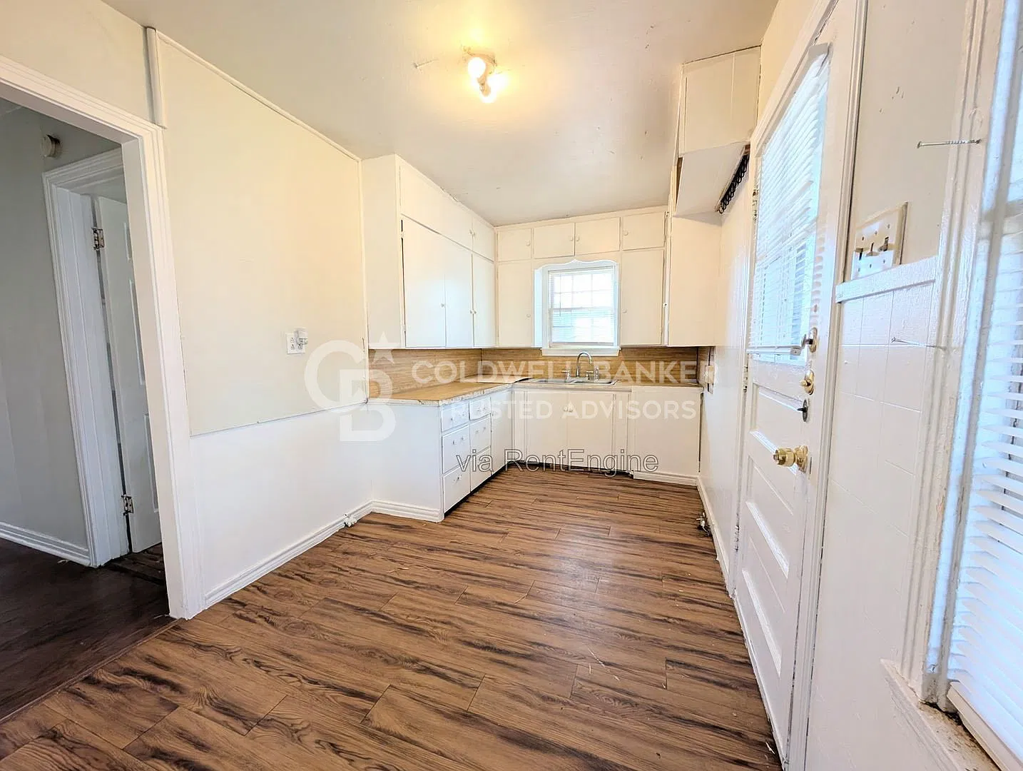 3 bed, 1.0 bath, 1105 sqft, $825 — Photo 4