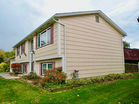 5th image of 33 Groveview Cir