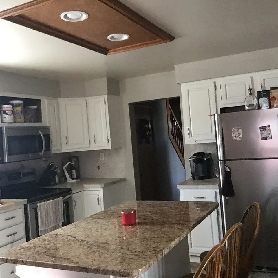 277 W North Ave photo 1