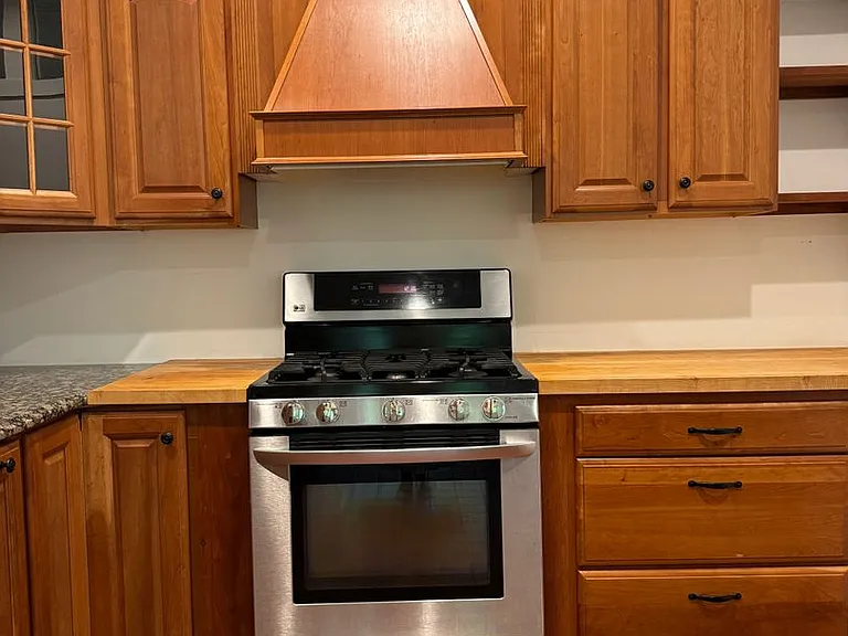 1490 & 1494 Beaver Meadow Rd — Photo 6