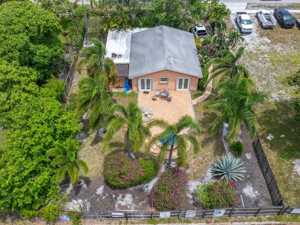 730 SE 4th Avenue, Delray Beach, FL 33483