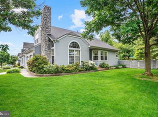 6 Bailly Dr, Burlington, NJ 08016