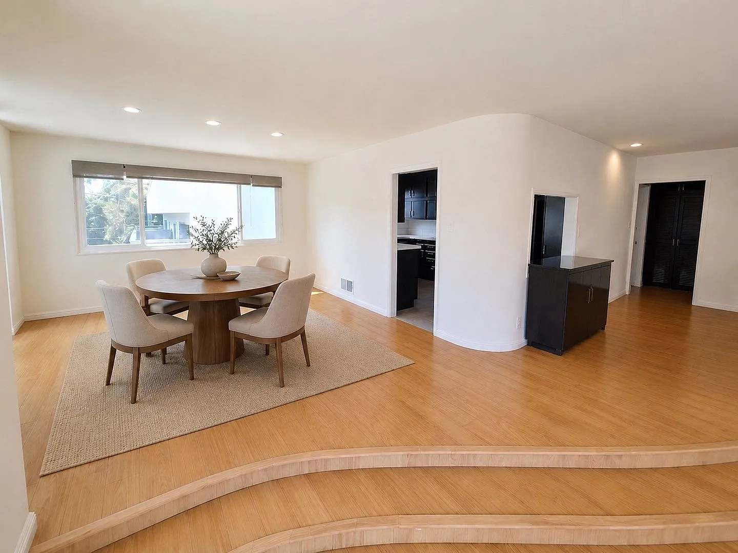 2 bed, 2.0 bath, 1300 sqft, $3,695 — Photo 3
