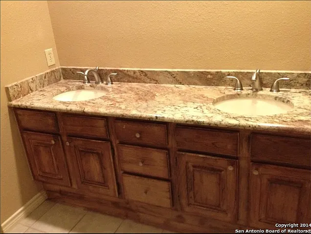 51 Chapel Hill Cir #51 — Photo 9