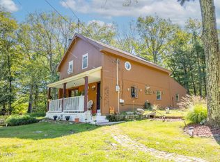 167 Oneida Rd, Shohola, PA 18458