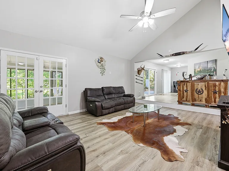 6123 Unity Ln NW — Photo 4