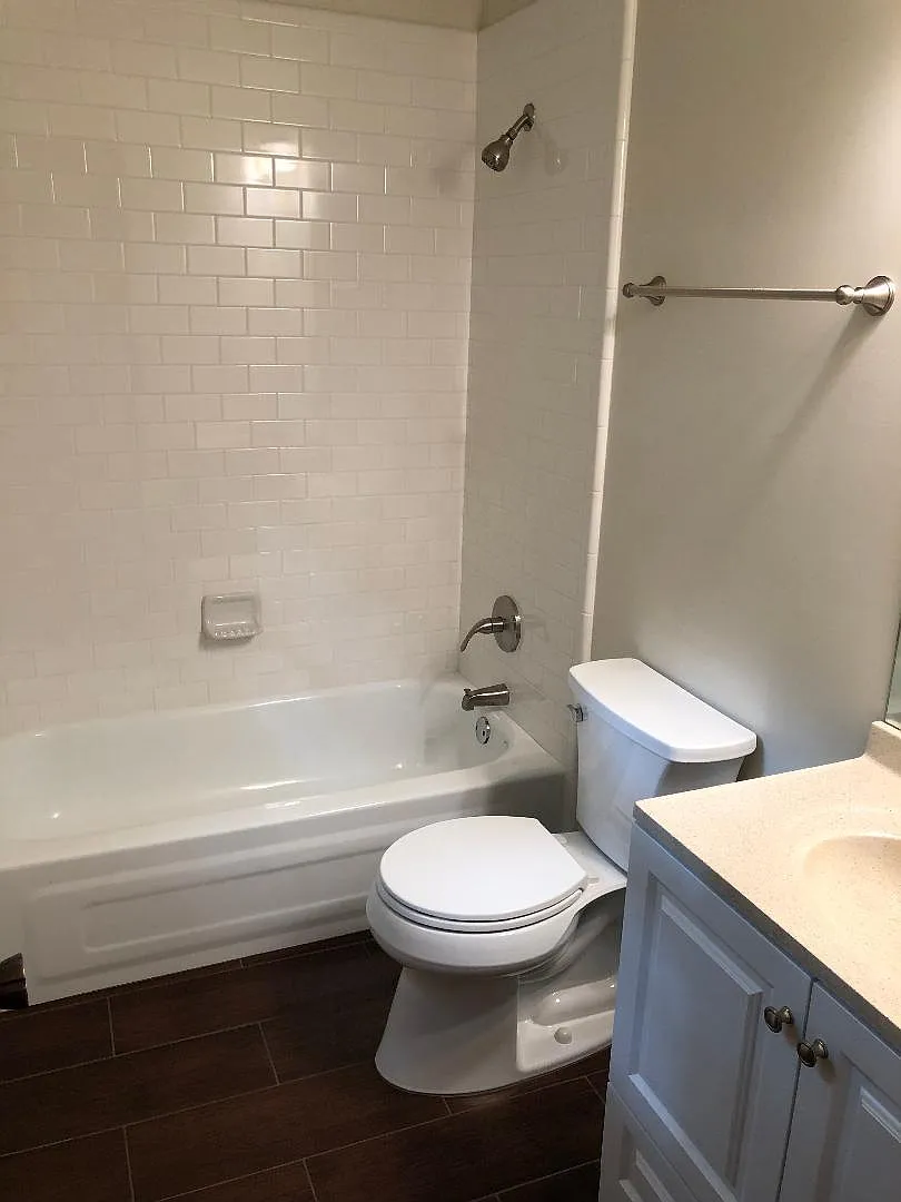 3 bed, 1420 sqft, $2,100 — Photo 4