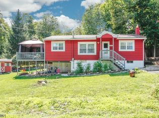 404 E Lakeshore Dr, Highland Lakes, NJ 07422