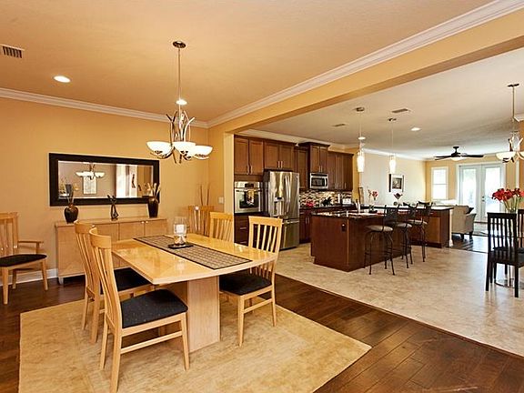 4th image of 6812 Muncaster Ct