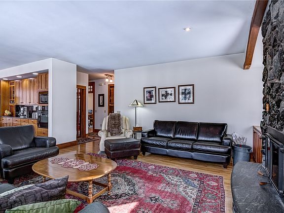 3rd image of 1003 Steven Avenue