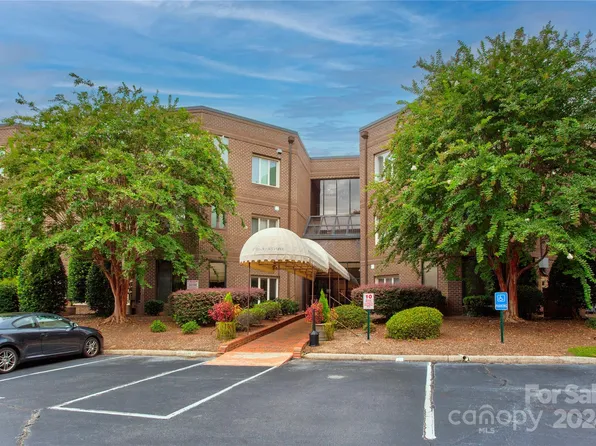 84 Lake Concord Rd NE APT D, Concord, NC 28025