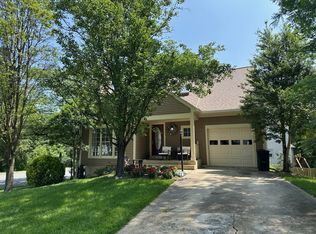3830 Marquis Pl, Woodbridge, VA 22192