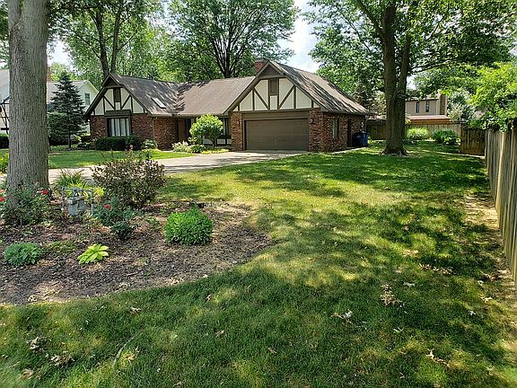 2nd image of 4515 Park Lane Ct