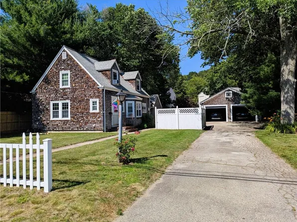 125 Roger Williams Ave, Rumford, RI 02916