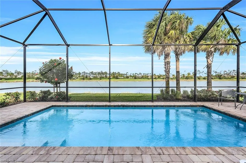 2 bed, 2.0 bath, 2062 sqft, $9,000 — Photo 1