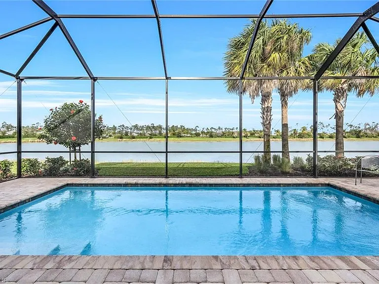19200 Aqua Shore Dr — Photo 1