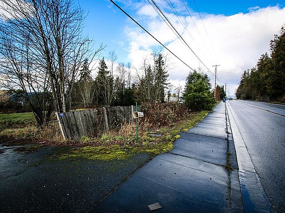 3rd image of 18006 67th Ave NE