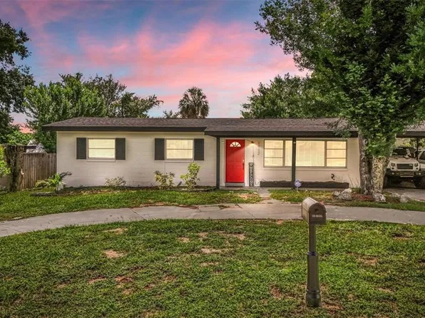 1412 Lakecrest Dr, Apopka, FL 32703