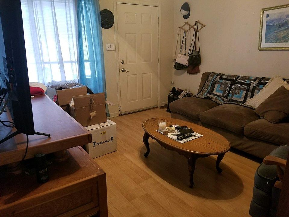 living room 13x13