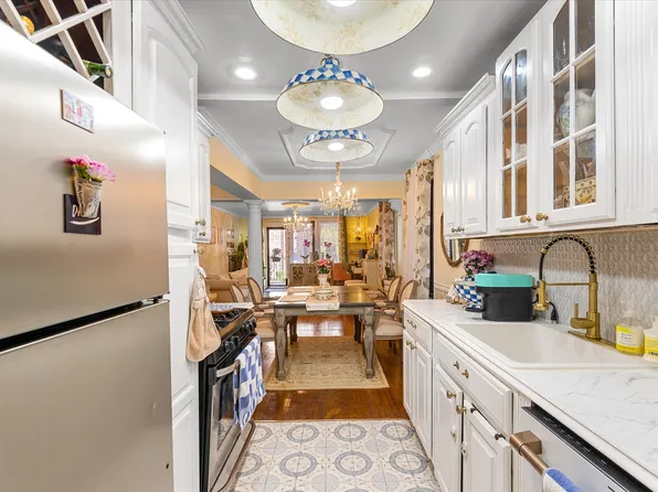 7401 Shore Road image 14 of 21