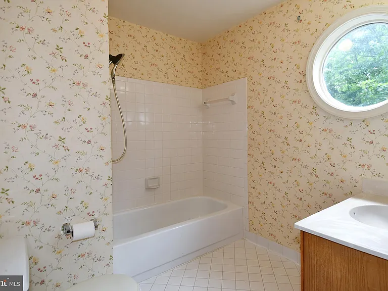 16853 Capon Tree Ln — Photo 29