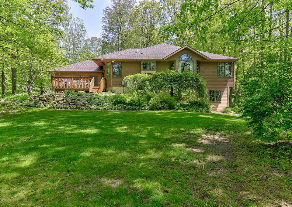 1st image of 10610 Stoneridge Dr