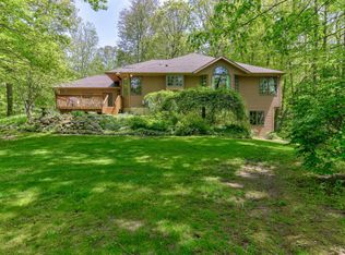 10610 Stoneridge Dr, Shelbyville, MI 49344