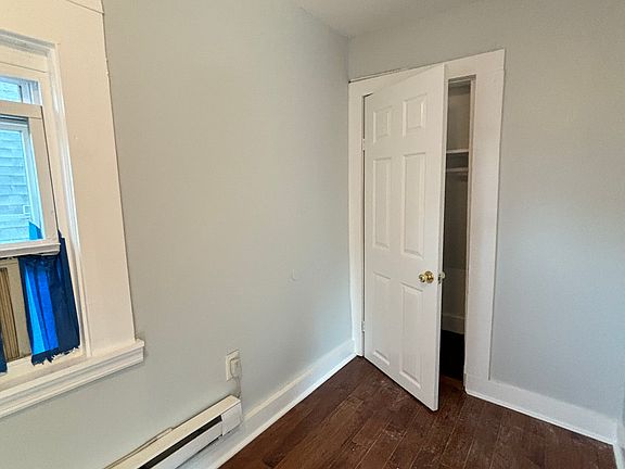 4th image of 159 N 12th St Floor 3