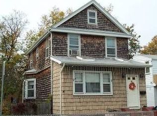 35 Waldorf Ave, Elmont, NY 11003