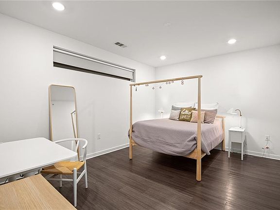 3rd image of 4361 S Congress Ave Unit 225