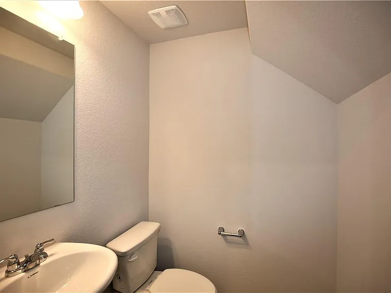 635 Pheasant Hill Ln — Photo 25
