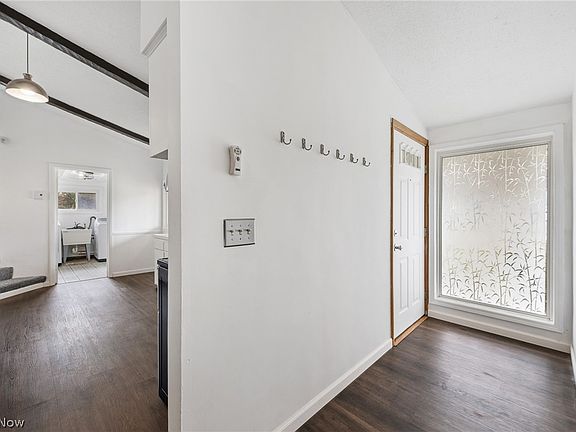 3rd image of 5550 Frank Ave NW