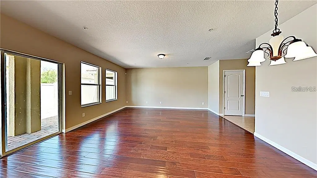 3 bed, 2.5 bath, 1743 sqft, $2,750 — Photo 3