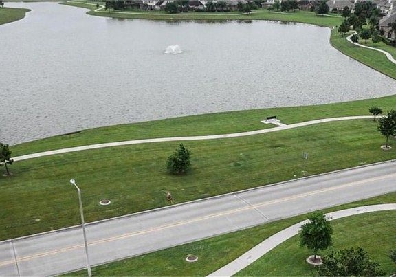 2nd image of 875 Cape Coral Ct