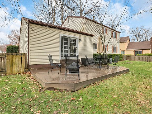 5th image of 443 Forestwood Dr