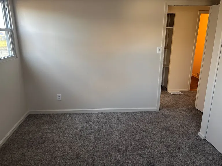 1820 Midway Ave NE — Photo 21
