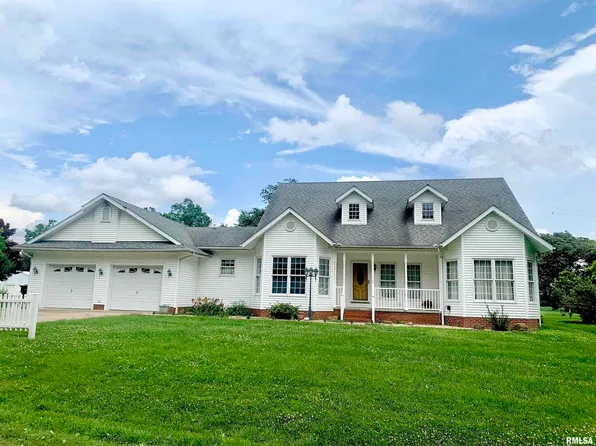 312 S McKinley St, Galatia, IL 62935